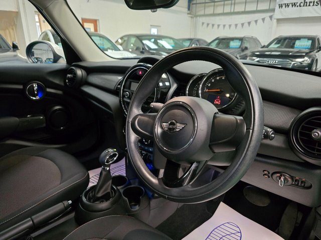2017 MINI HATCH 1.5 Cooper Auto Euro 6 (s/s) 5dr - Photo 9