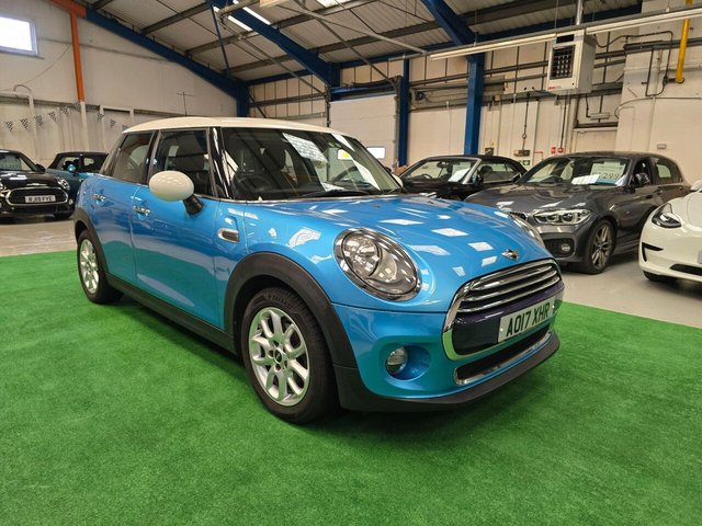 2017 MINI HATCH 1.5 Cooper Auto Euro 6 (s/s) 5dr - Photo 5
