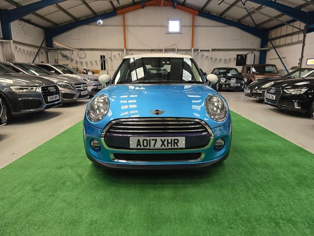 2017 MINI HATCH 1.5 Cooper Auto Euro 6 (s/s) 5dr - Photo 4