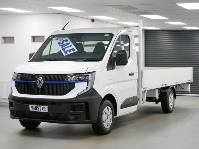 View our Renault Master 2.0 BLUEDCI 150 BHP ADVANCE X-LONG DROPSIDE 