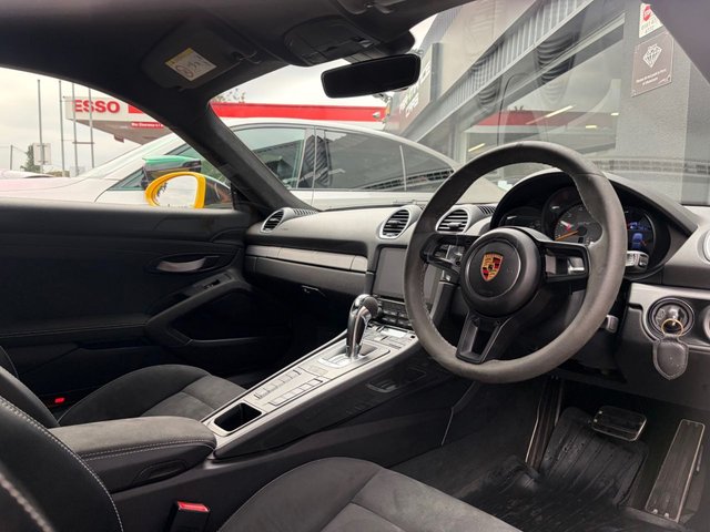 2021 PORSCHE 718 CAYMAN - Photo 4