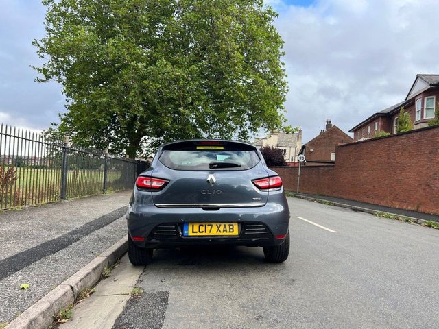 2017 Renault Clio - Photo 10