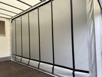 USED 2022 22 RENAULT TRUCKS MASTER 2.3 144 BHP 145 3T5 Comfort Chassis Cab- Curtainsider Body+TaiLift 500kgs Swl Stunning Example Light use