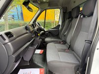 USED 2022 22 RENAULT TRUCKS MASTER 2.3 144 BHP 145 3T5 Comfort Chassis Cab- Curtainsider Body+TaiLift 500kgs Swl Stunning Example Light use