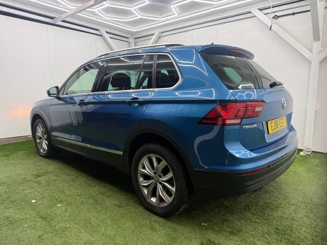 2018 VOLKSWAGEN TIGUAN 2018 2.0 TDI SE Navigation DSG 4Motion Euro 6 (s/s) 5dr - Photo 8