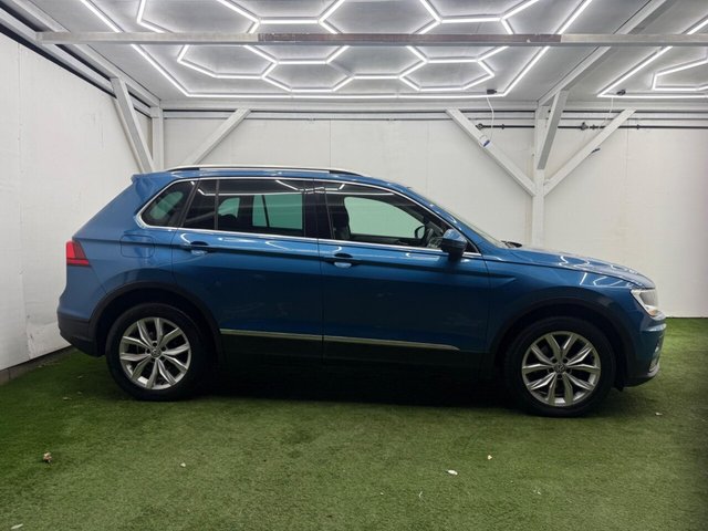 2018 VOLKSWAGEN TIGUAN 2018 2.0 TDI SE Navigation DSG 4Motion Euro 6 (s/s) 5dr - Photo 2