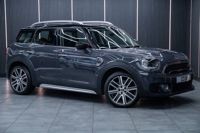 View our MINI COUNTRYMAN