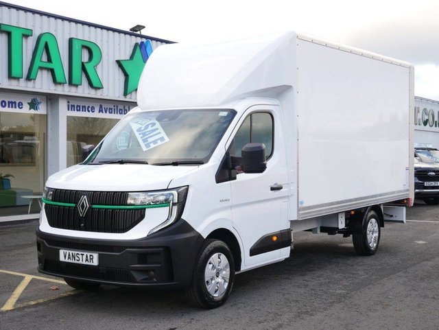 View our Renault Master 2.0 BLUEDCI 150 BHP ADVANCE LUTON ( FULL CLOSURE LIFT )