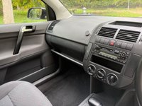 USED 2004 53 VOLKSWAGEN POLO 1.4 Twist Hatchback 5dr Petrol Automatic (182 g/km, 75 bhp) 