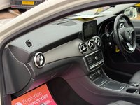 USED 2017 67 MERCEDES-BENZ GLA 2.1 GLA200d Sport (Premium) SUV 5dr Diesel 7G-DCT 4MATIC Euro 6 (s/s) (136 ps) 