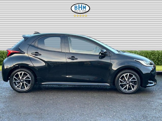2022 TOYOTA YARIS 2022 1.5 VVT-h Design Hatchback 5dr Petrol Hybrid E-CVT Euro 6 (s/s) (116 ps) - Photo 2