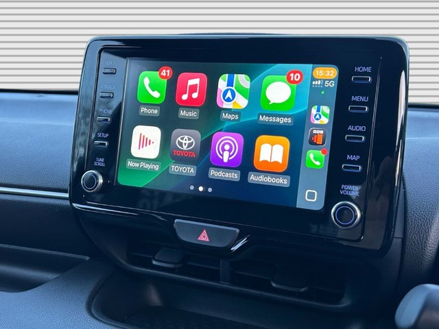 2022 TOYOTA YARIS 2022 1.5 VVT-h Design Hatchback 5dr Petrol Hybrid E-CVT Euro 6 (s/s) (116 ps) - Photo 5