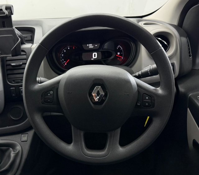 2018 RENAULT TRAFIC - Photo 10