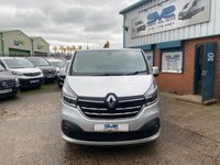 USED 2019 69 RENAULT TRAFIC 2.0 ENERGY 30 SPORT 6 SEAT L2 LWB SILVER CREW VAN *AIRCON* 