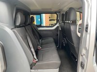 USED 2019 69 RENAULT TRAFIC 2.0 ENERGY 30 SPORT 6 SEAT L2 LWB SILVER CREW VAN *AIRCON* 