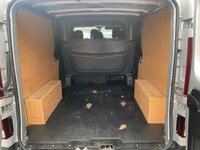 USED 2019 69 RENAULT TRAFIC 2.0 ENERGY 30 SPORT 6 SEAT L2 LWB SILVER CREW VAN *AIRCON* 