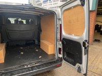 USED 2019 69 RENAULT TRAFIC 2.0 ENERGY 30 SPORT 6 SEAT L2 LWB SILVER CREW VAN *AIRCON* 