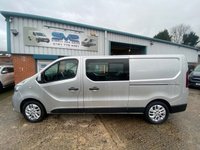 USED 2019 69 RENAULT TRAFIC 2.0 ENERGY 30 SPORT 6 SEAT L2 LWB SILVER CREW VAN *AIRCON* 