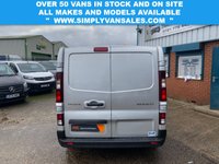 USED 2019 69 RENAULT TRAFIC 2.0 ENERGY 30 SPORT 6 SEAT L2 LWB SILVER CREW VAN *AIRCON* 