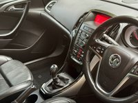 USED 2015 15 VAUXHALL ASTRA 2.0 CDTi Elite Sports Tourer 5dr Diesel Manual Euro 5 (s/s) (165 ps) 
