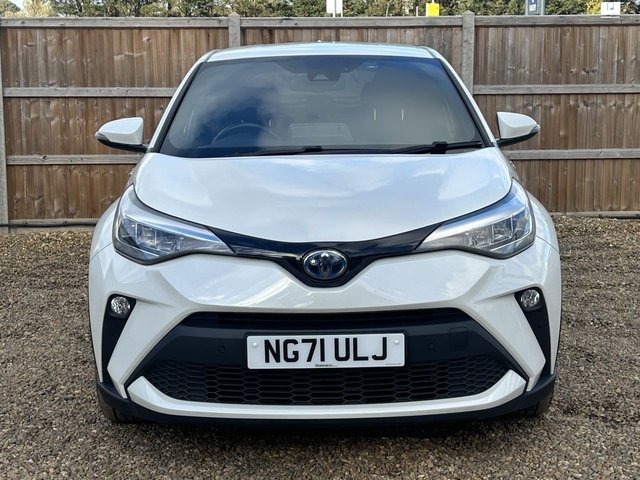 2022 TOYOTA C-HR - Photo 8
