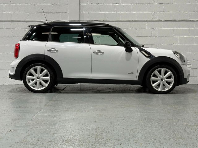 View our MINI COUNTRYMAN