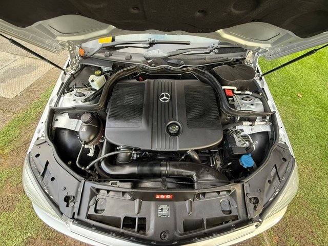 2010 Mercedes-Benz C-CLASS - Photo 9