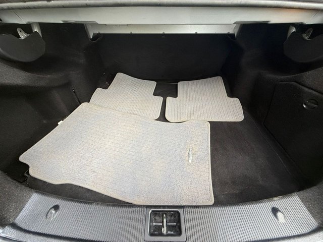 2010 Mercedes-Benz C-CLASS - Photo 8