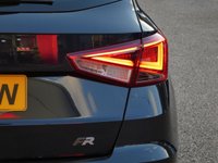 USED 2022 22 SEAT ARONA 1.0 TSI FR 5d DSG 110 S/S 1 OWNER FROM NEW, FULL SERVICE HISTORY, FULL LINK FOR APPLE CARPLAY / ANDROID AUTO (GIVES YOU SAT NAV), WIRELESS PHONE CHARGER, REAR PARKING SENSORS, LED LIGHTS, AUTO LIGHTS & WIPERS, ELECTRIC FOLDING DOOR MIRRORS, CRUISE CONTROL & SPEED LIMITER, LANE ASSIST, DAB RADIO, BLUETOOTH PHONE & MEDIA, DSG AUTOMATIC GEARBOX, TINTED GLASS, GREY CONTRAST ROOF, ROOF RAILS, 17 INCH ALLOY WHEELS, FRONT FOG LIGHTS, SPORT SEATS, LEATHER FLAT BOTTOM TIPTRONIC MULTIFUNCTION STEERING WHEEL