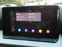 USED 2022 22 SEAT ARONA 1.0 TSI FR 5d DSG 110 S/S 1 OWNER FROM NEW, FULL SERVICE HISTORY, FULL LINK FOR APPLE CARPLAY / ANDROID AUTO (GIVES YOU SAT NAV), WIRELESS PHONE CHARGER, REAR PARKING SENSORS, LED LIGHTS, AUTO LIGHTS & WIPERS, ELECTRIC FOLDING DOOR MIRRORS, CRUISE CONTROL & SPEED LIMITER, LANE ASSIST, DAB RADIO, BLUETOOTH PHONE & MEDIA, DSG AUTOMATIC GEARBOX, TINTED GLASS, GREY CONTRAST ROOF, ROOF RAILS, 17 INCH ALLOY WHEELS, FRONT FOG LIGHTS, SPORT SEATS, LEATHER FLAT BOTTOM TIPTRONIC MULTIFUNCTION STEERING WHEEL