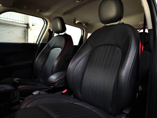 View our MINI COUNTRYMAN