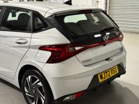 USED 2022 72 HYUNDAI I20 1.0 T-GDi MHEV SE Connect Hatchback 5dr Petrol Hybrid Manual Euro 6 (s/s) (100 ps) 1 OWNER+ FSH+SAT NAV+REAR PARK