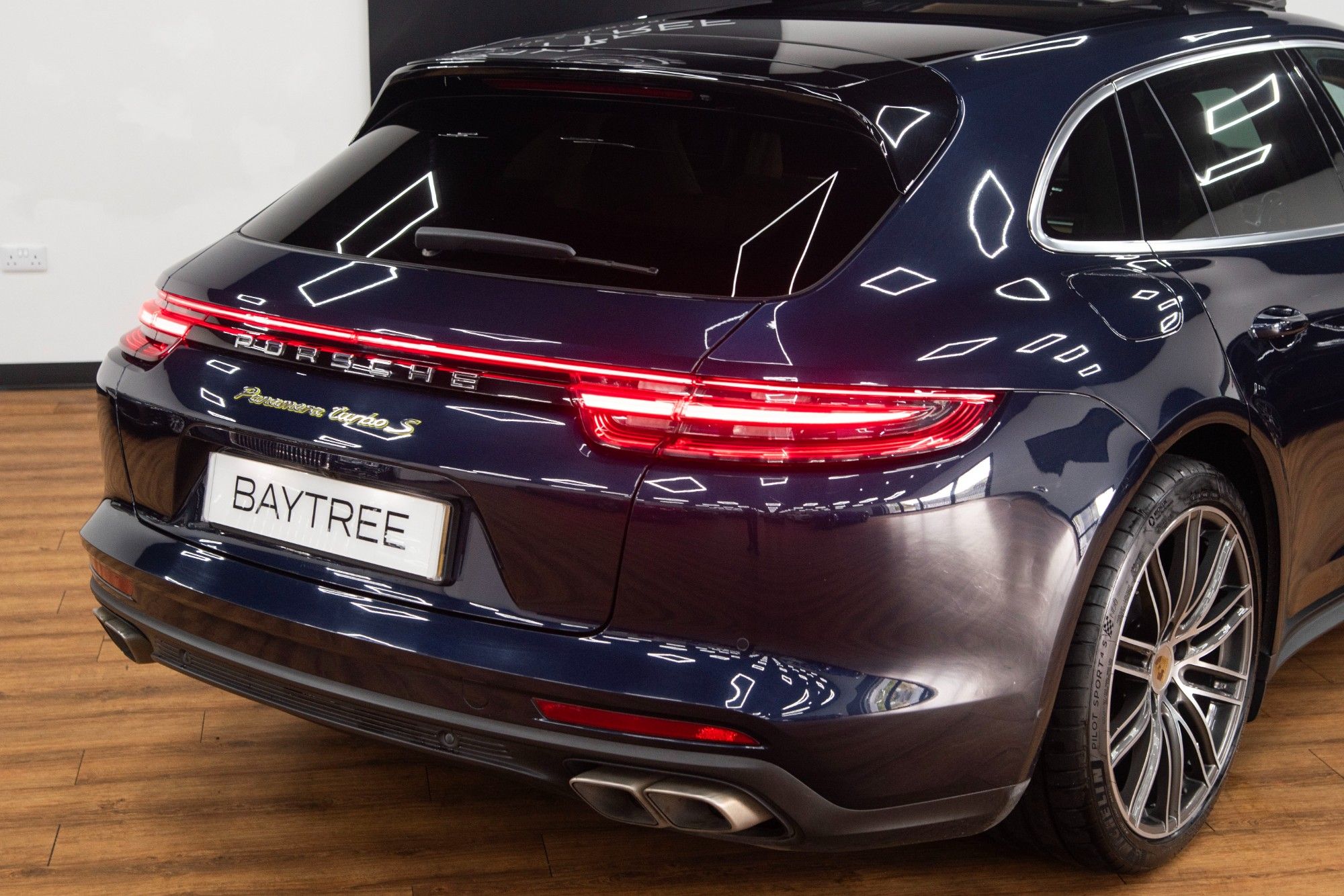 USED 2019 19 PORSCHE PANAMERA 4.0 V8 E-Hybrid 14kWh Turbo S Sport Turismo  