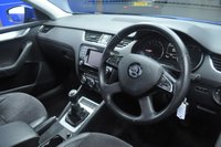 USED 2013 63 SKODA OCTAVIA 2.0 TDI Elegance Hatchback 5dr Diesel Manual Euro 5 (s/s) (150 ps) &pound;20 Road Tax, Satellite Navigation, Cruise Control