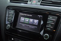 USED 2013 63 SKODA OCTAVIA 2.0 TDI Elegance Hatchback 5dr Diesel Manual Euro 5 (s/s) (150 ps) &pound;20 Road Tax, Satellite Navigation, Cruise Control