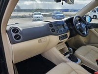 USED 2014 64 VOLKSWAGEN TIGUAN 2.0 TDI BlueMotion Tech Match SUV 5dr Diesel DSG 4WD Euro 5 (s/s) (140 ps) Reverse Camera - Heated Leather Seats - Satellite Navigation