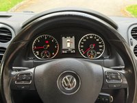 USED 2014 14 VOLKSWAGEN TIGUAN 2.0 TDI BlueMotion Tech Match SUV 5dr Diesel Manual 4WD Euro 5 (s/s) (140 ps) 