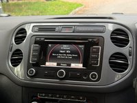 USED 2014 14 VOLKSWAGEN TIGUAN 2.0 TDI BlueMotion Tech Match SUV 5dr Diesel Manual 4WD Euro 5 (s/s) (140 ps) 