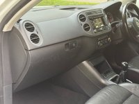 USED 2014 14 VOLKSWAGEN TIGUAN 2.0 TDI BlueMotion Tech Match SUV 5dr Diesel Manual 4WD Euro 5 (s/s) (140 ps) 