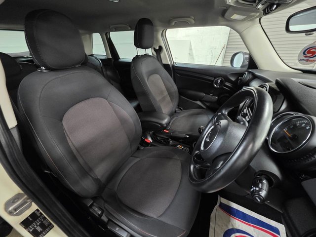 2017 MINI HATCH 1.5 Cooper D Hatchback 5dr Diesel Manual Euro 6 (s/s) (116 ps) - Photo 12