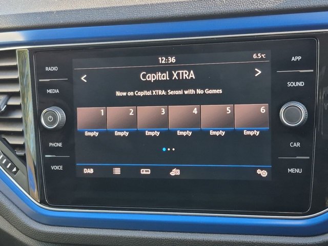 2018 Volkswagen T-Roc 1L Design 5dr - Photo 4