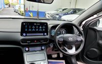 USED 2021 71 HYUNDAI KONA 64kWh Premium SUV 5dr Electric Auto (10.5kW Charger) (204 ps) SAT NAV REAR VIEW CAMERA CRUISE CONTROL PARKING SENSORS LOW MILEAGE 1 OWNER WARRANTY