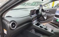 USED 2021 71 HYUNDAI KONA 64kWh Premium SUV 5dr Electric Auto (10.5kW Charger) (204 ps) SAT NAV REAR VIEW CAMERA CRUISE CONTROL PARKING SENSORS LOW MILEAGE 1 OWNER WARRANTY