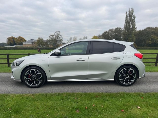 2019 Ford Focus 1.5L St-Line X 5dr - Photo 8