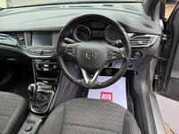 USED 2017 17 VAUXHALL ASTRA 1.4i SRi Hatchback 5dr Petrol Manual Euro 6 (100 ps) APPLE CAR PLAY, BLUETOOTH, AUTO LIGHTS AND WIPERS