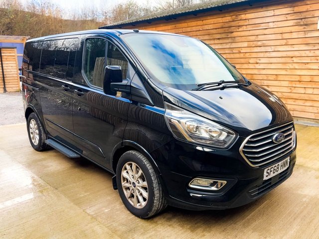 View our FORD TOURNEO CUSTOM