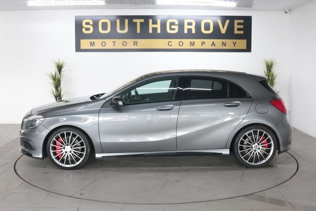 2015 MERCEDES-BENZ A-CLASS 2.0 A45 AMG Hatchback 5dr Petrol SpdS DCT 4MATIC Euro 6 (s/s) (360 ps) - Photo 4