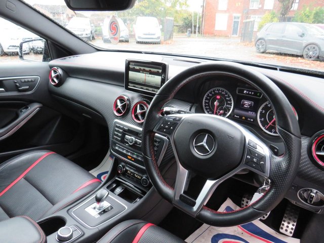2015 MERCEDES-BENZ A-CLASS 2.0 A45 AMG Hatchback 5dr Petrol SpdS DCT 4MATIC Euro 6 (s/s) (360 ps) - Photo 6