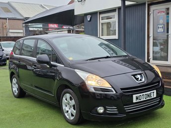 2010 PEUGEOT 5008