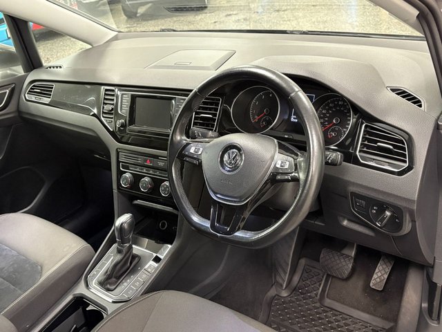 2015 VOLKSWAGEN GOLF SV - Photo 2